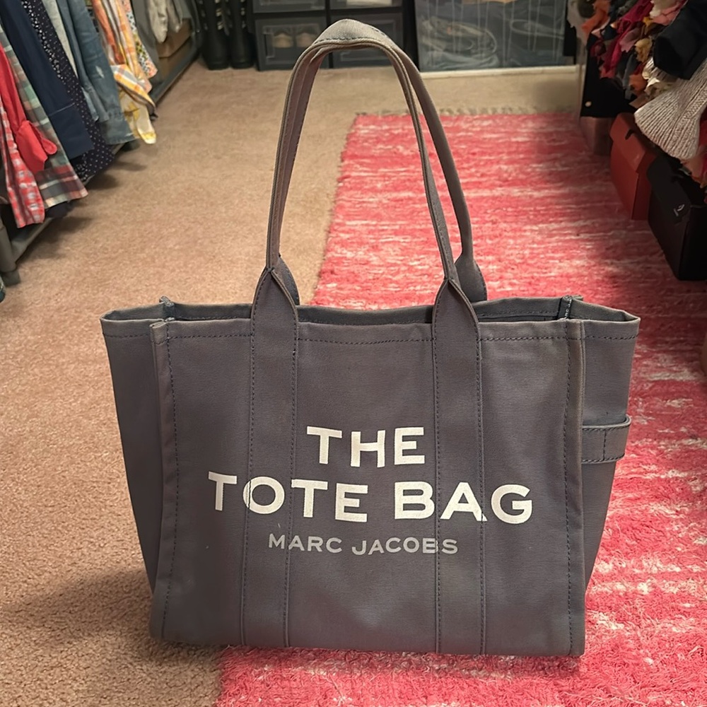 Marc Jacobs Large The Tote Bag